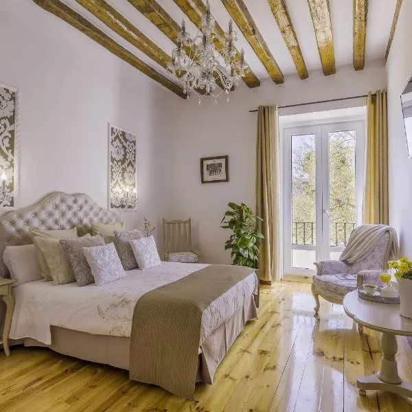 Oriente Palace Apartments